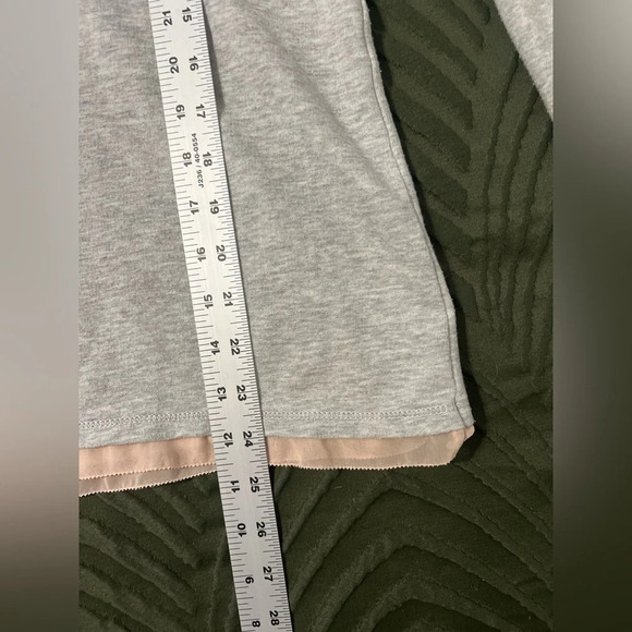 Aerie Pink Bow tie sweater size medium - Picture 5 of 7